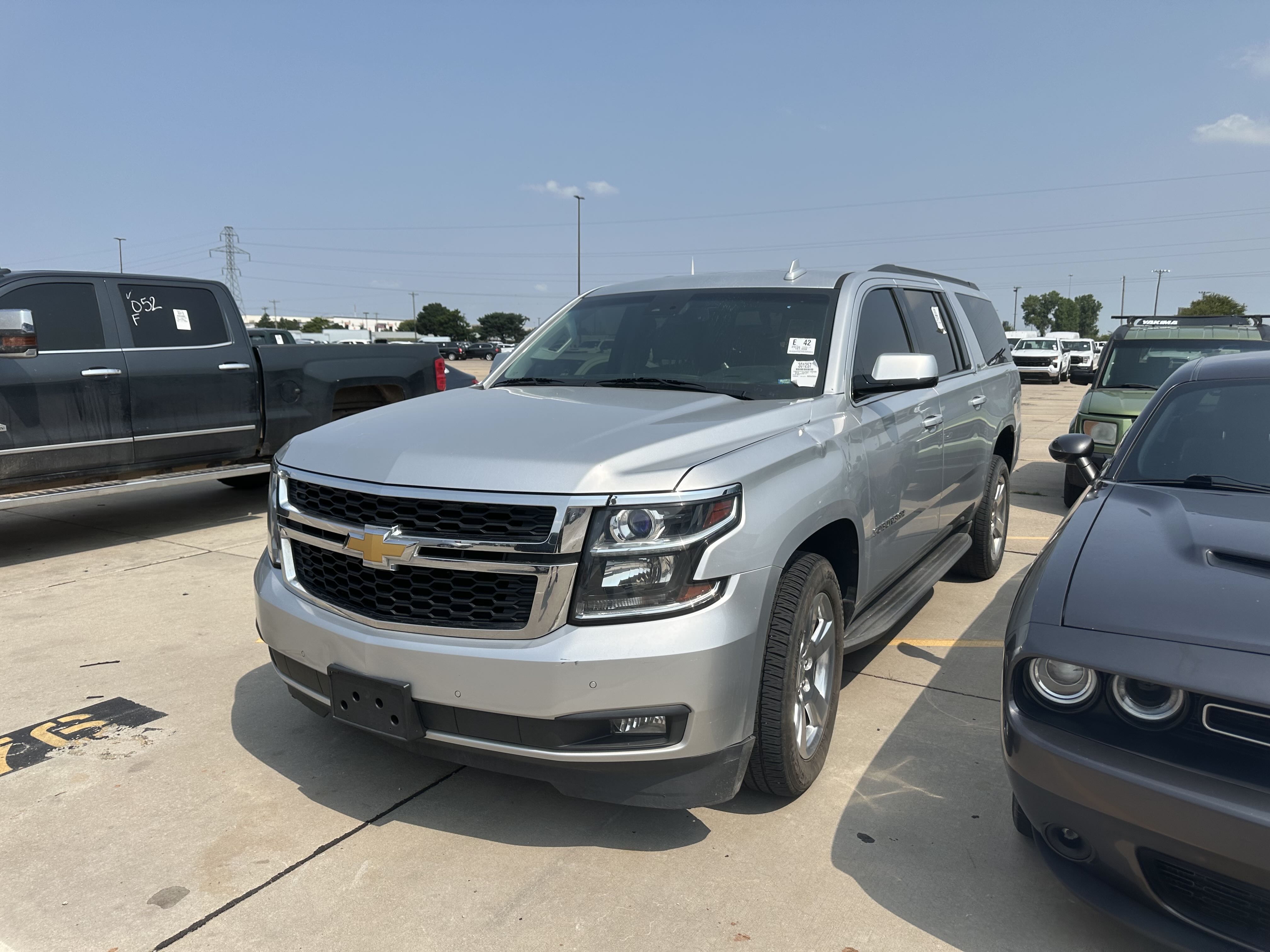 2016 Chevrolet Suburban C1500 Lt vin: 1GNSCHKC4GR189495