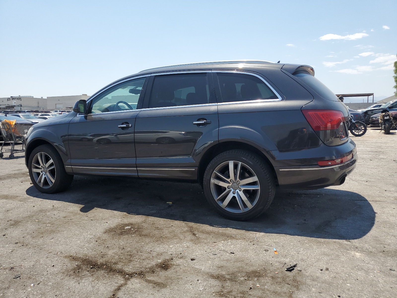 2014 Audi Q7 Premium Plus vin: WA1LGAFE0ED006506