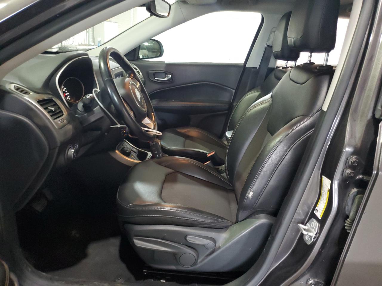 2019 Jeep Compass Latitude VIN: 3C4NJDBBXKT813716 Lot: 64015694