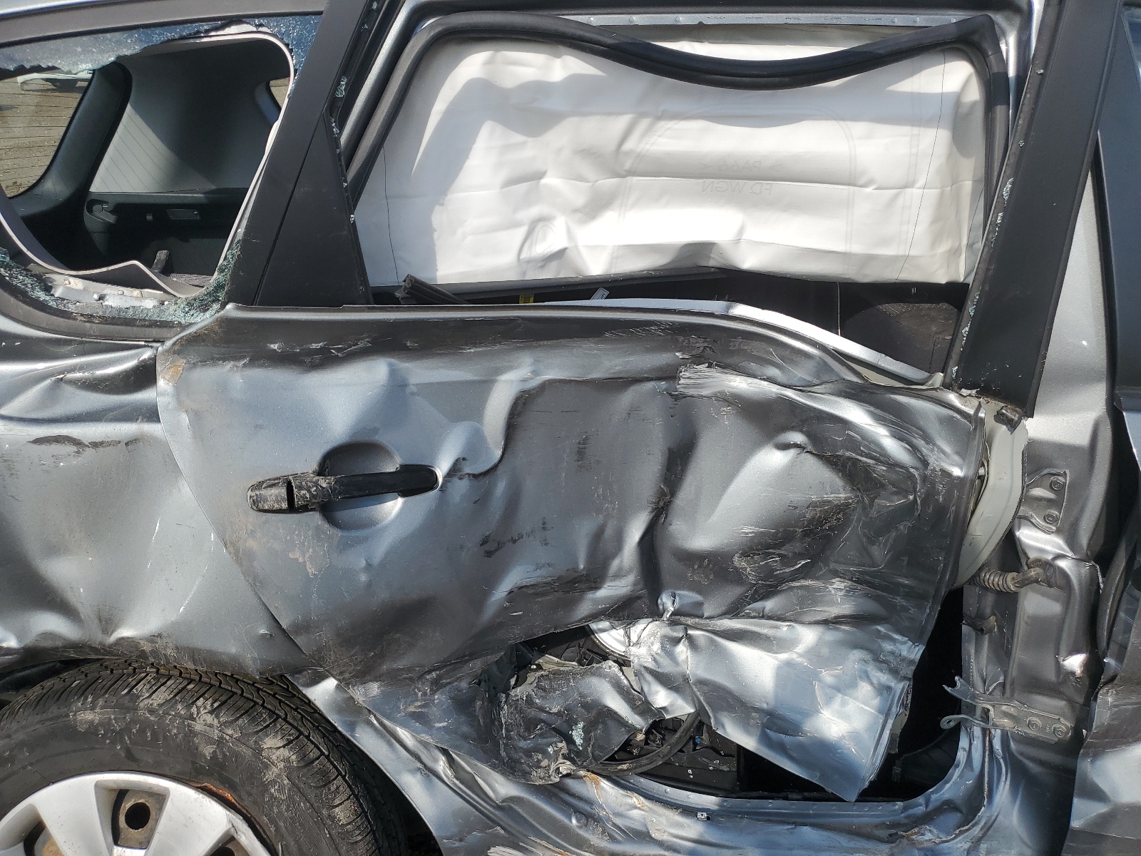 KMHDB8AE6AU054610 2010 Hyundai Elantra Touring Gls