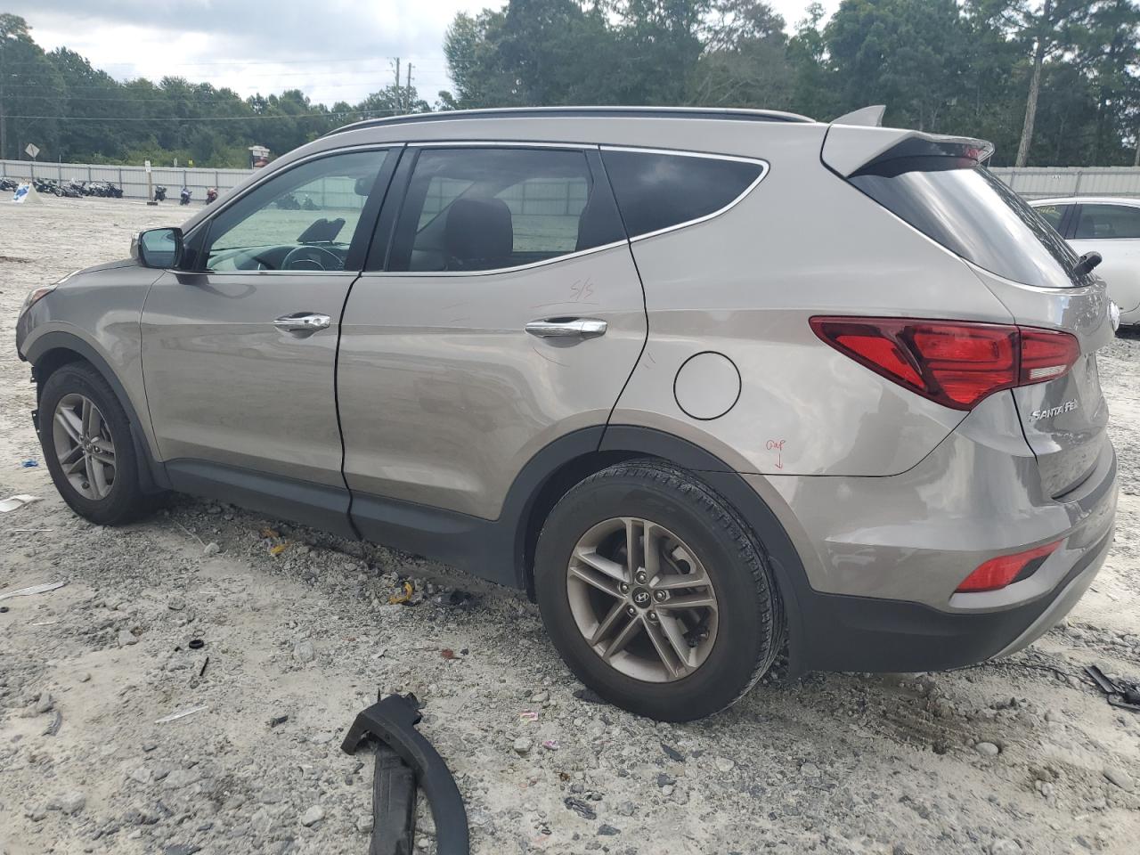 5NMZU3LB4HH036389 2017 HYUNDAI SANTA FE - Image 2