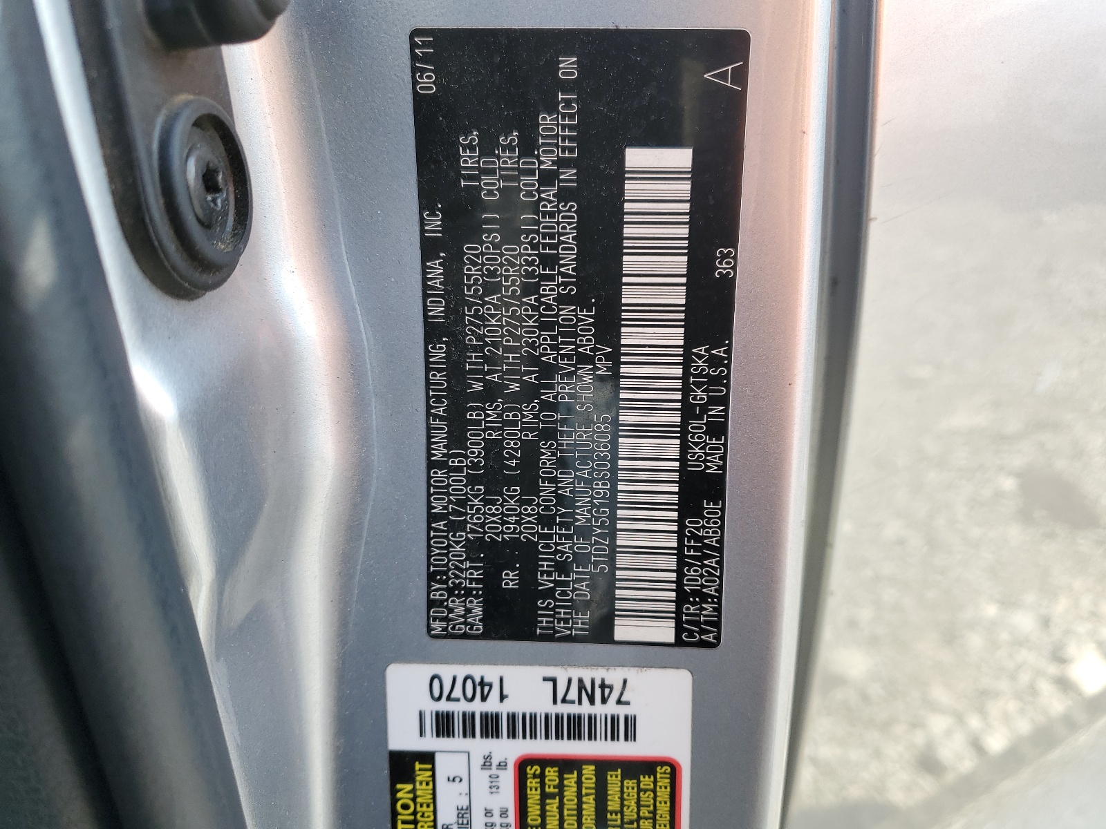 5TDZY5G19BS036085 2011 Toyota Sequoia Sr5