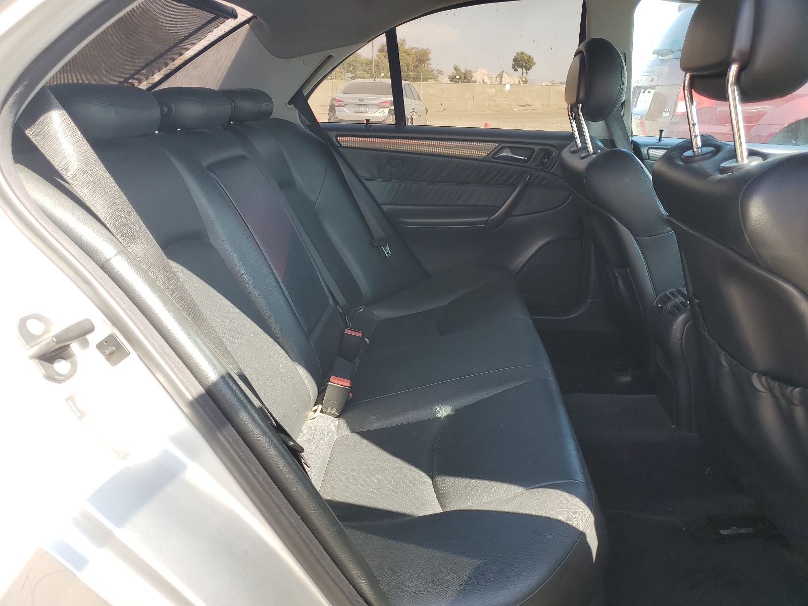 WDBRF64J62F185911 2002 Mercedes-Benz C 320