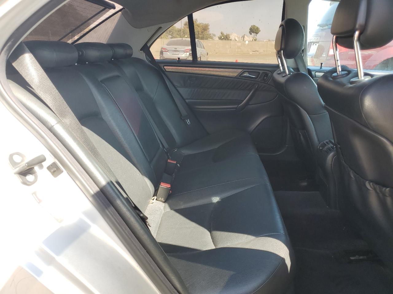 2002 Mercedes-Benz C 320 VIN: WDBRF64J62F185911 Lot: 63911104