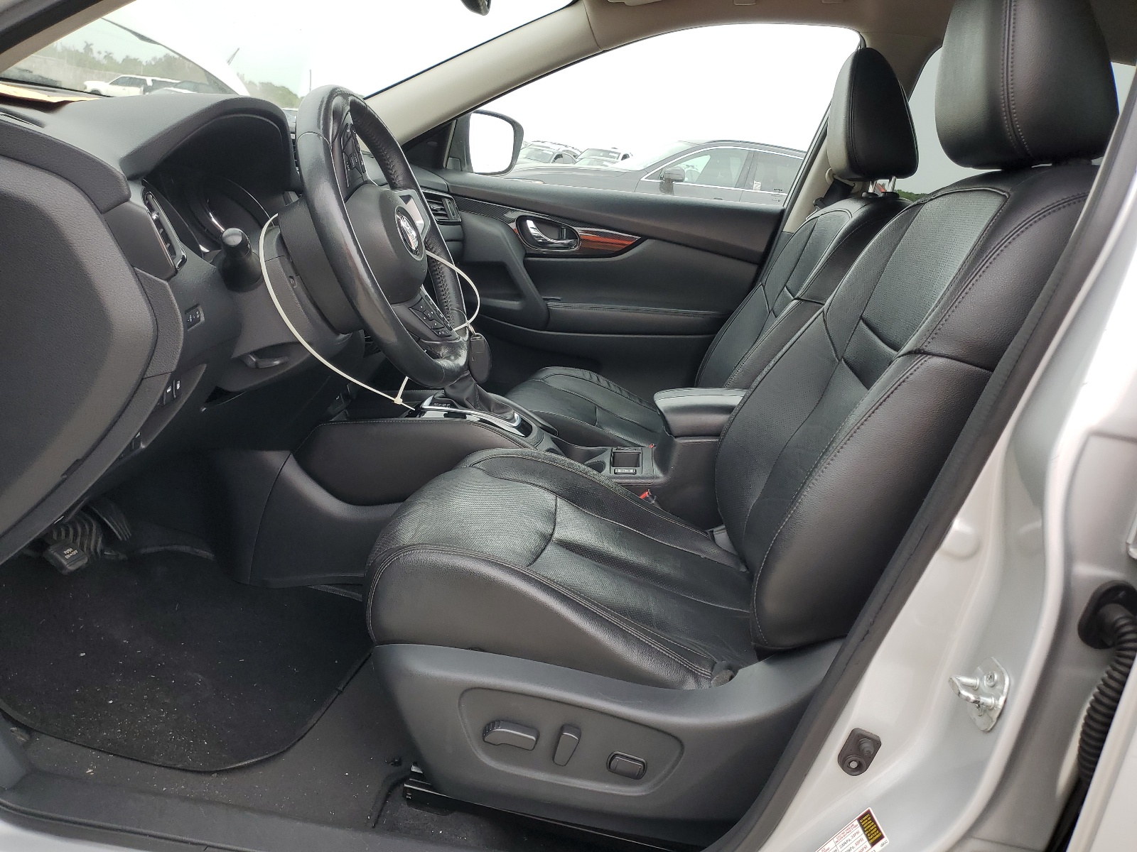 5N1AT2MT3JC799585 2018 Nissan Rogue S