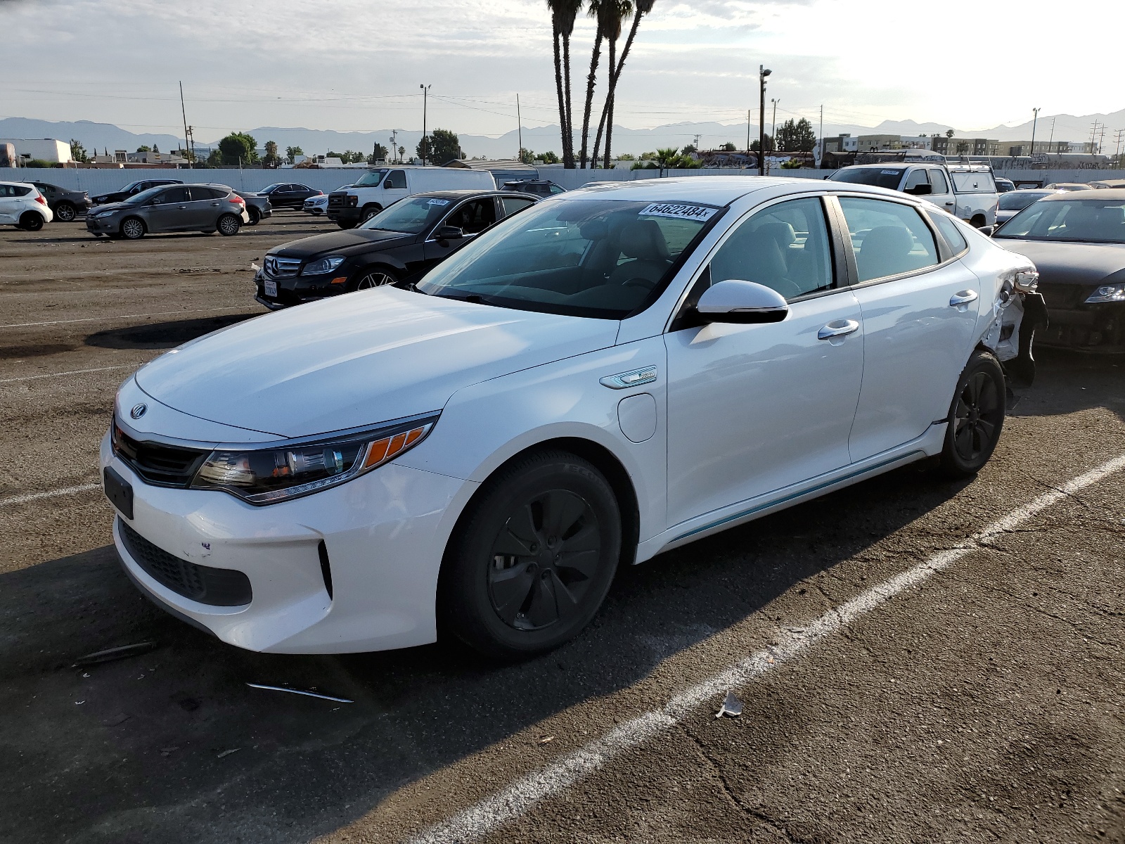 2017 Kia Optima Plug-In Hybrid vin: KNAGV4LD6H5014681