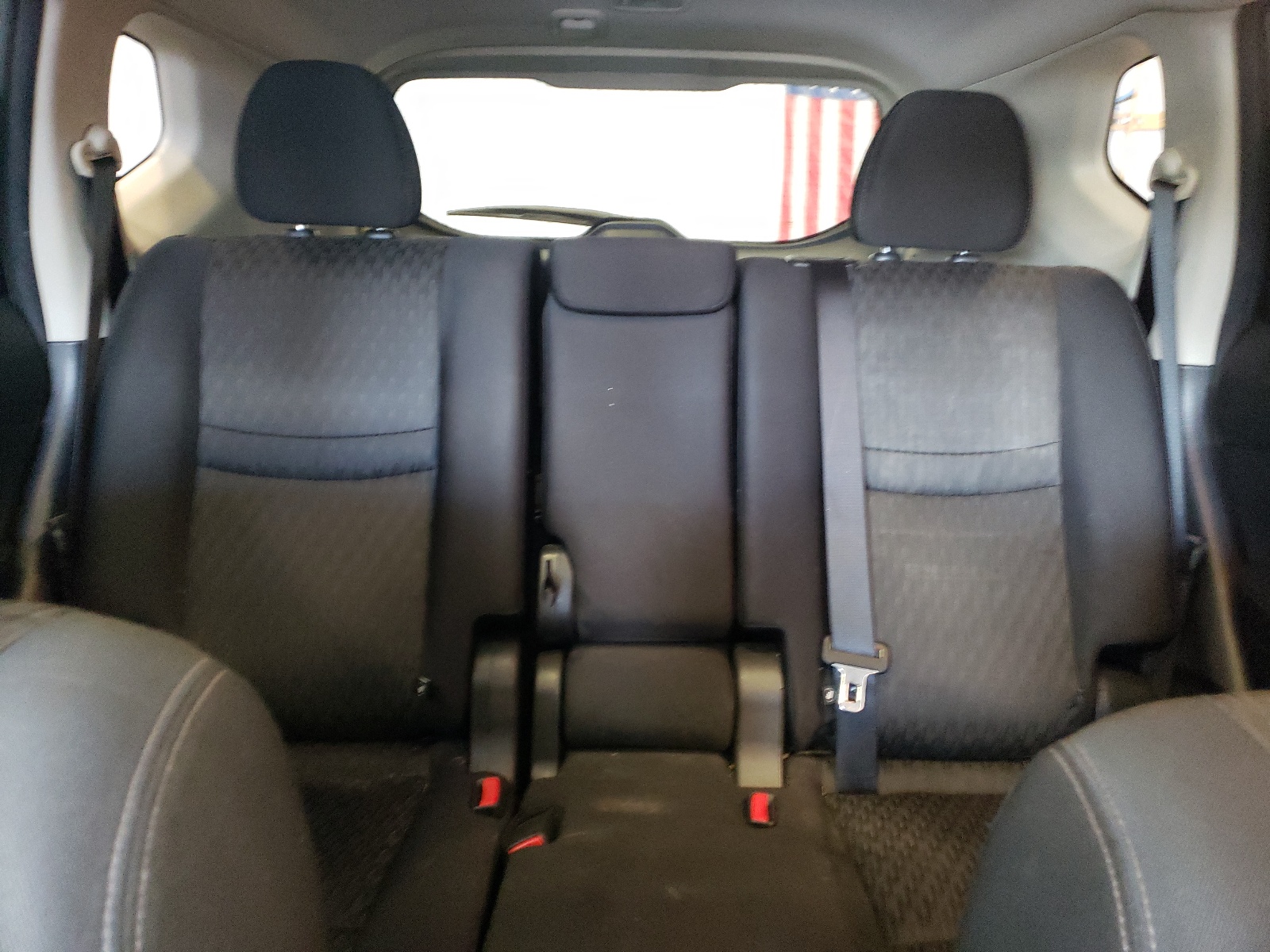 JN8AT2MV7JW300831 2018 Nissan Rogue S