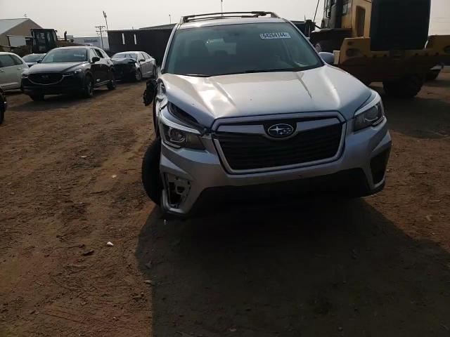 2019 Subaru Forester Premium VIN: JF2SKAEC4KH448825 Lot: 64264144