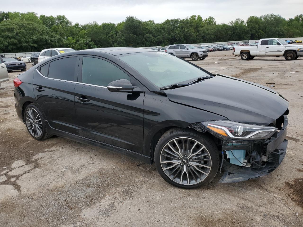 VIN KMHD04LB6JU504984 2018 HYUNDAI ELANTRA no.4