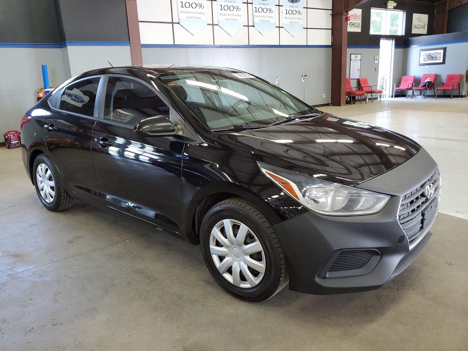 2018 Hyundai Accent Se vin: 3KPC24A3XJE035192