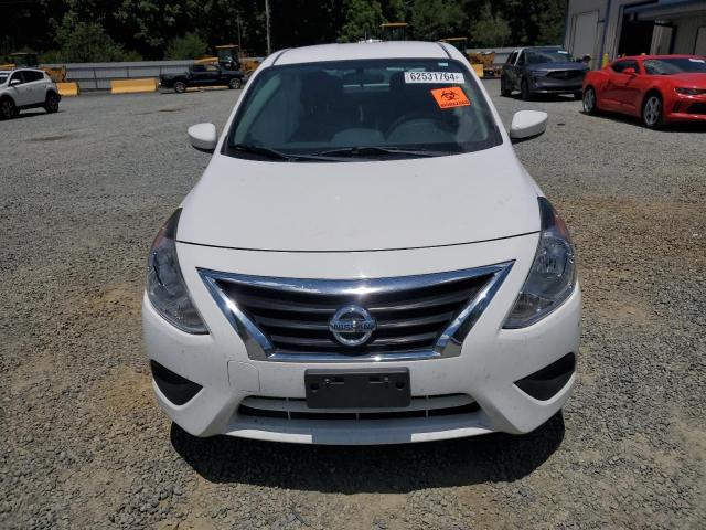  NISSAN VERSA 2019 White