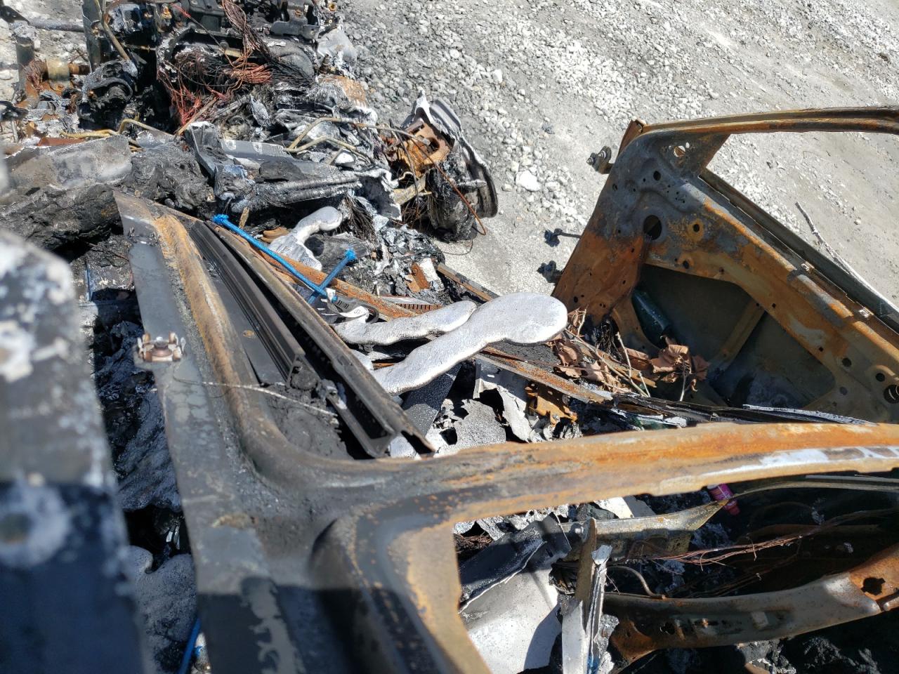 2019 Land Rover Range Rover Velar S VIN: SALYB2EX3KA792794 Lot: 64074194