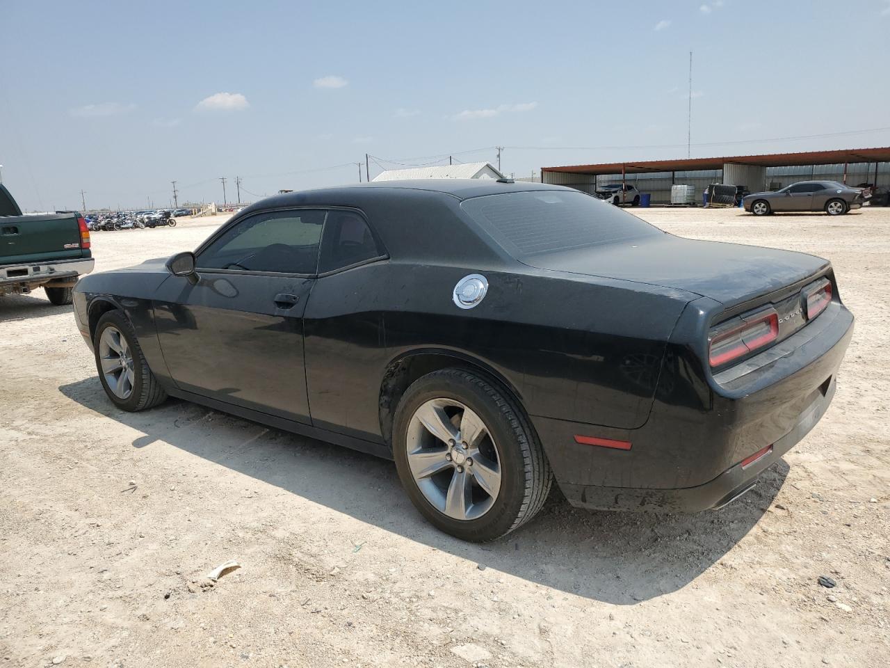 2C3CDZAG9HH568907 2017 DODGE CHALLENGER - Image 2