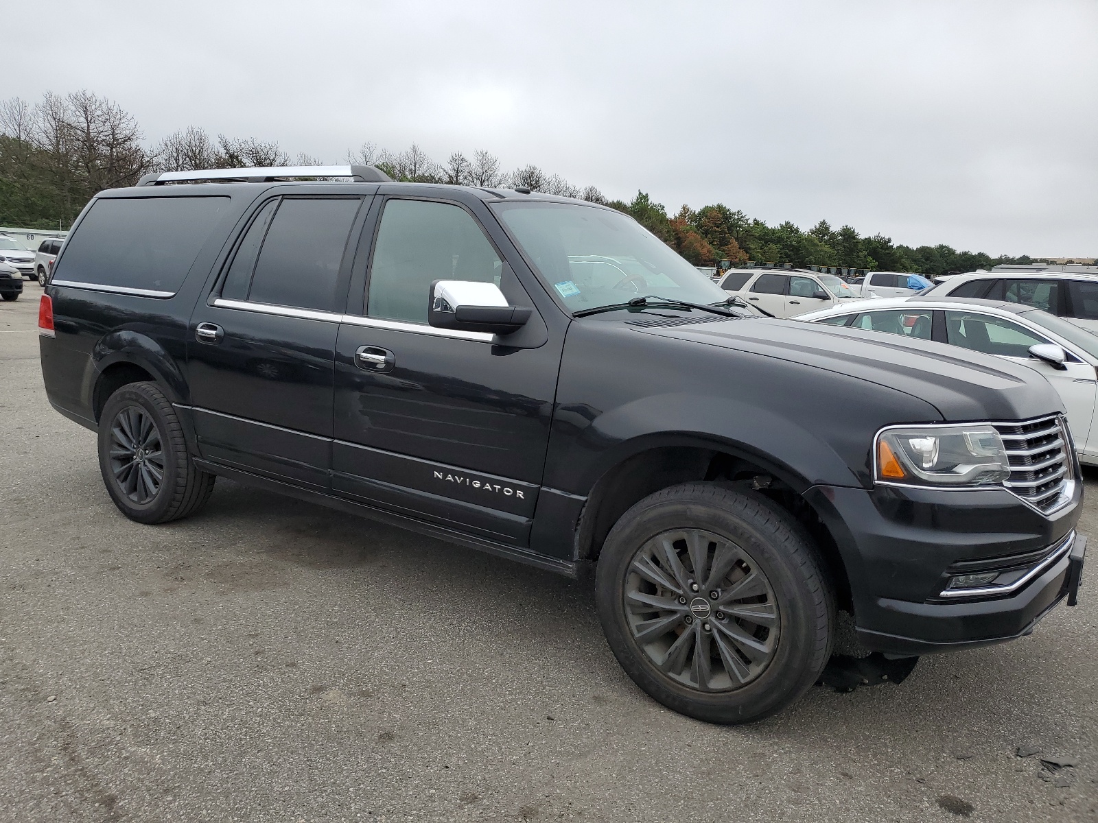 2017 Lincoln Navigator L Select vin: 5LMJJ3JT7HEL01271