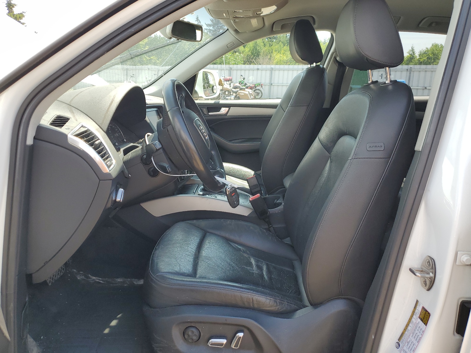 WA1CFCFP0EA081272 2014 Audi Q5 Premium