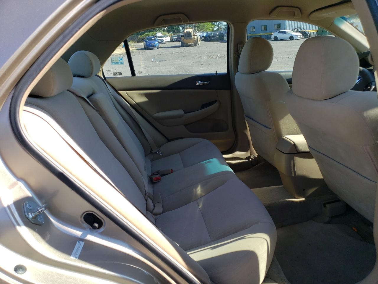 2004 Honda Accord - Image 10