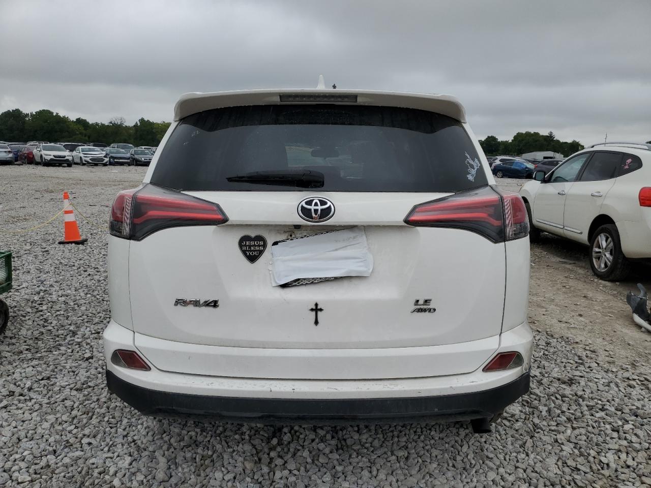 2018 Toyota Rav4 Le VIN: JTMBFREV1JJ718524 Lot: 64978784