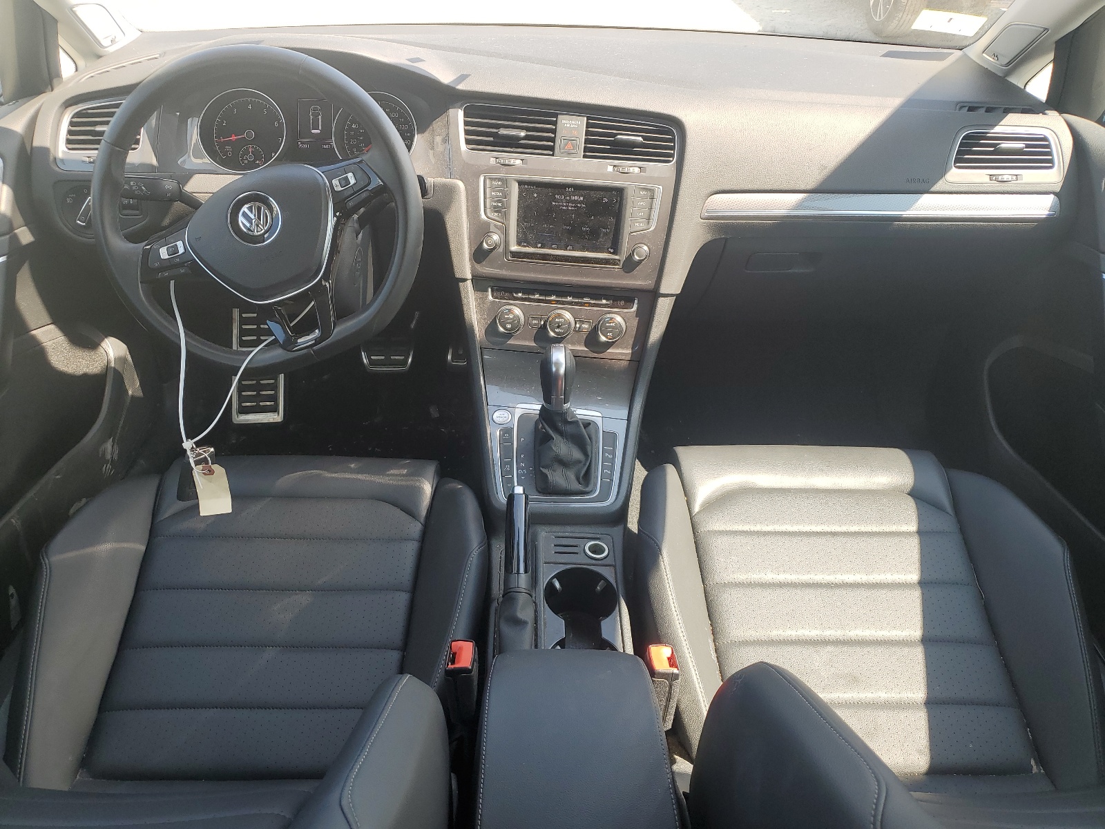 3VWH17AU9HM543024 2017 Volkswagen Golf Alltrack S