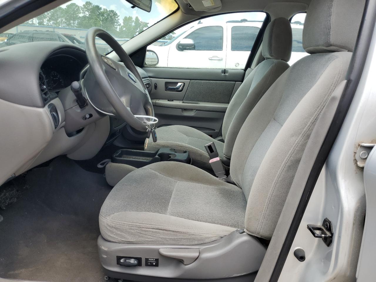 2001 Ford Taurus Ses VIN: 1FAFP55U81A168680 Lot: 63207794