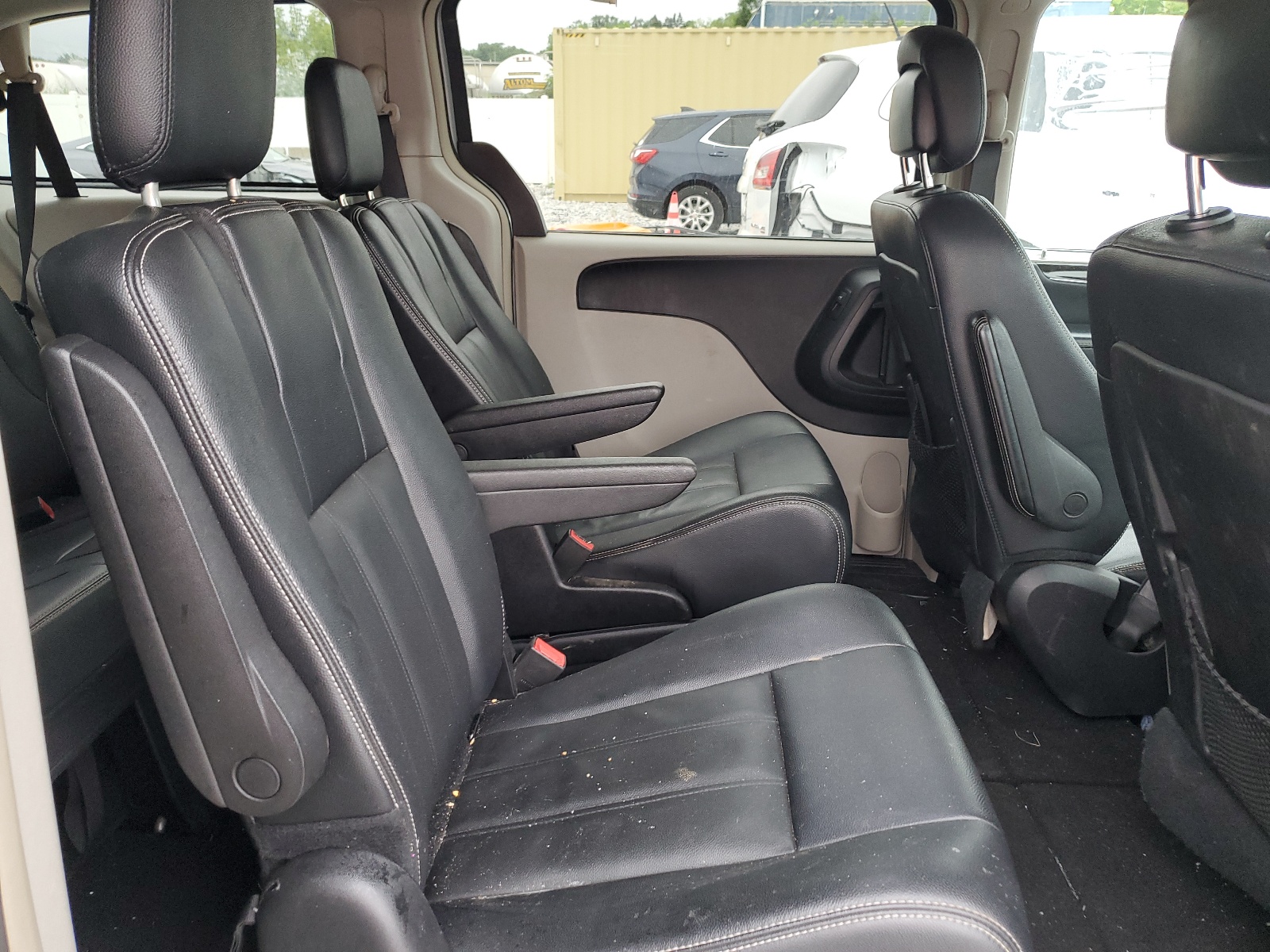 2C4RC1BG2GR297481 2016 Chrysler Town & Country Touring