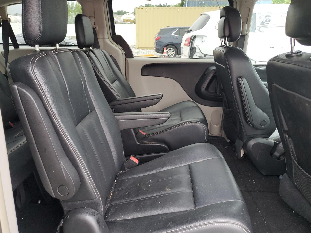 2016 Chrysler Town & Country Touring VIN: 2C4RC1BG2GR297481 Lot: 63585964