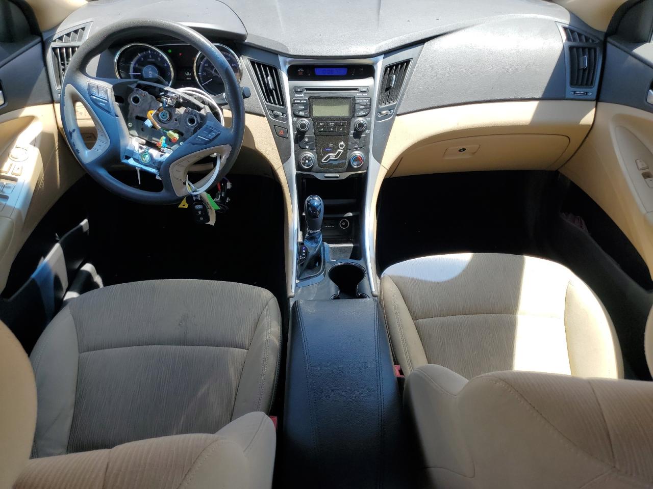 2012 Hyundai Sonata - Image 8