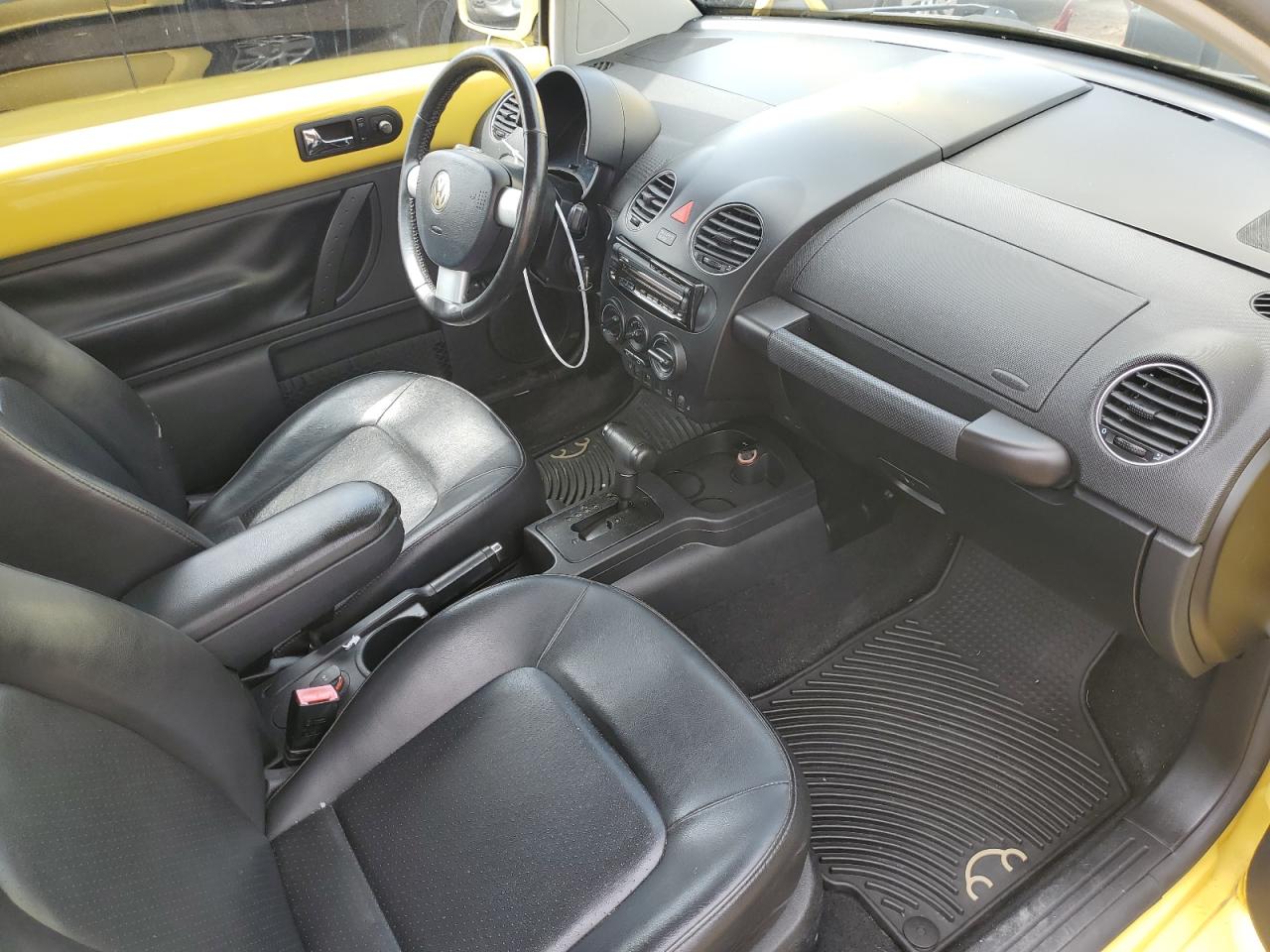 2008 Volkswagen New Beetle S VIN: 3VWRG31C28M517769 Lot: 64427554
