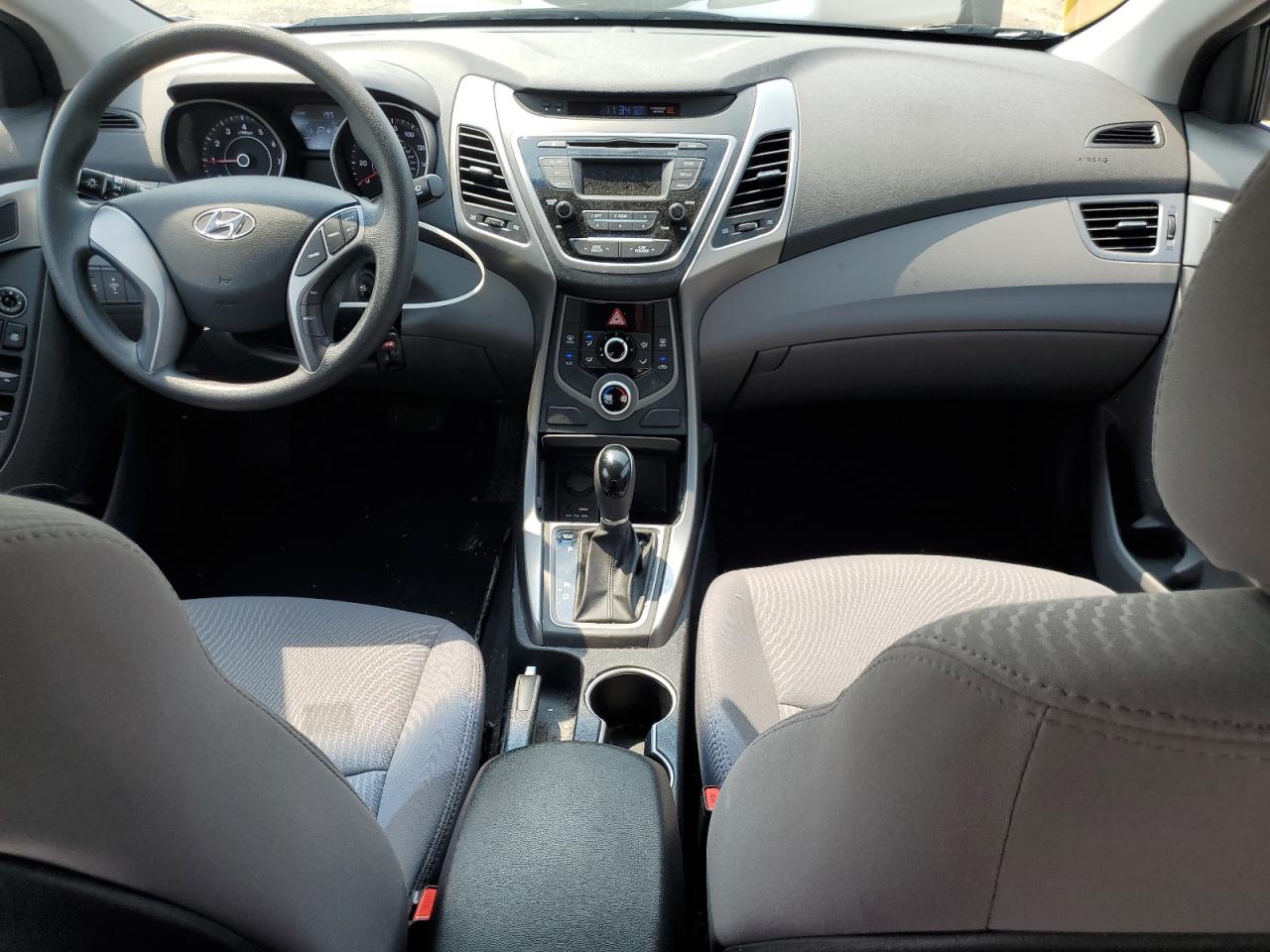 2016 Hyundai Elantra Se VIN: 5NPDH4AE2GH685403 Lot: 63661944