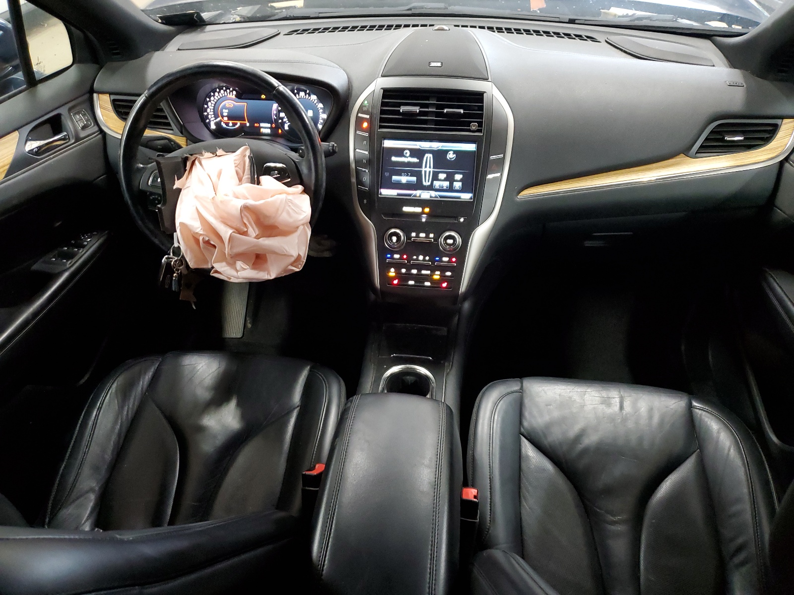 5LMCJ1A9XFUJ00923 2015 Lincoln Mkc