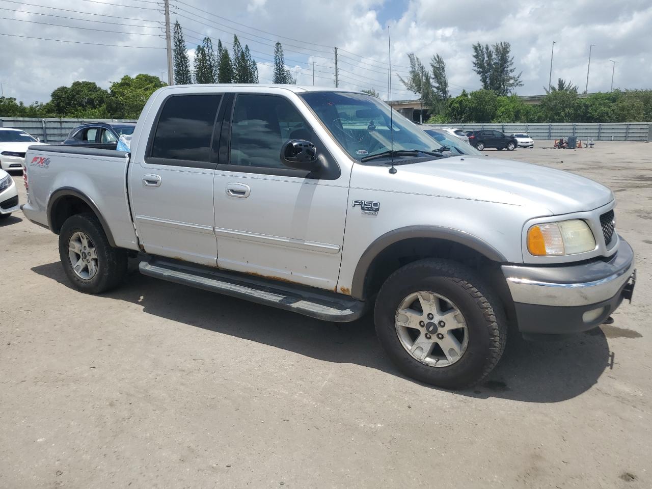 2002 Ford F150 Supercrew VIN: 1FTRW08LX2KC00220 Lot: 64709564