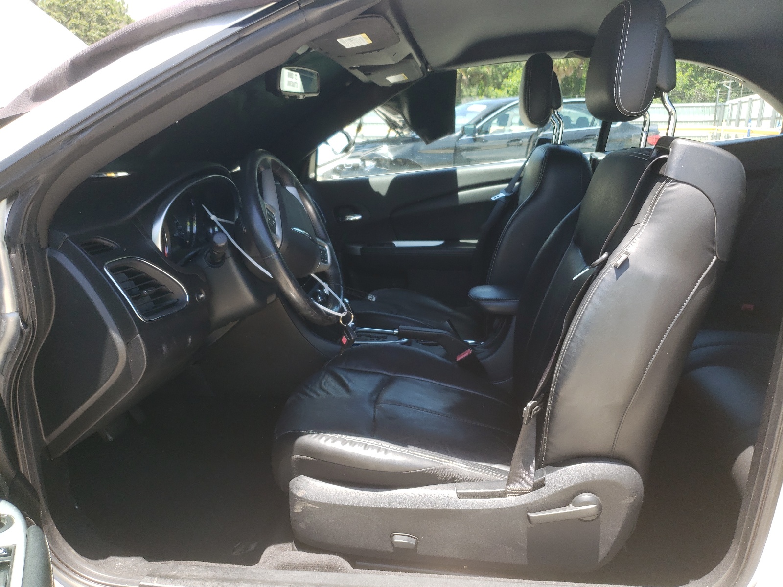 1C3BCBFG9CN210883 2012 Chrysler 200 Limited