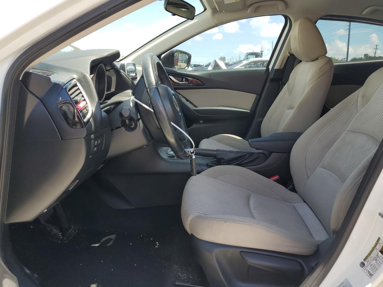 2014 Mazda 3 Touring VIN: JM1BM1L70E1120975 Lot: 62733114