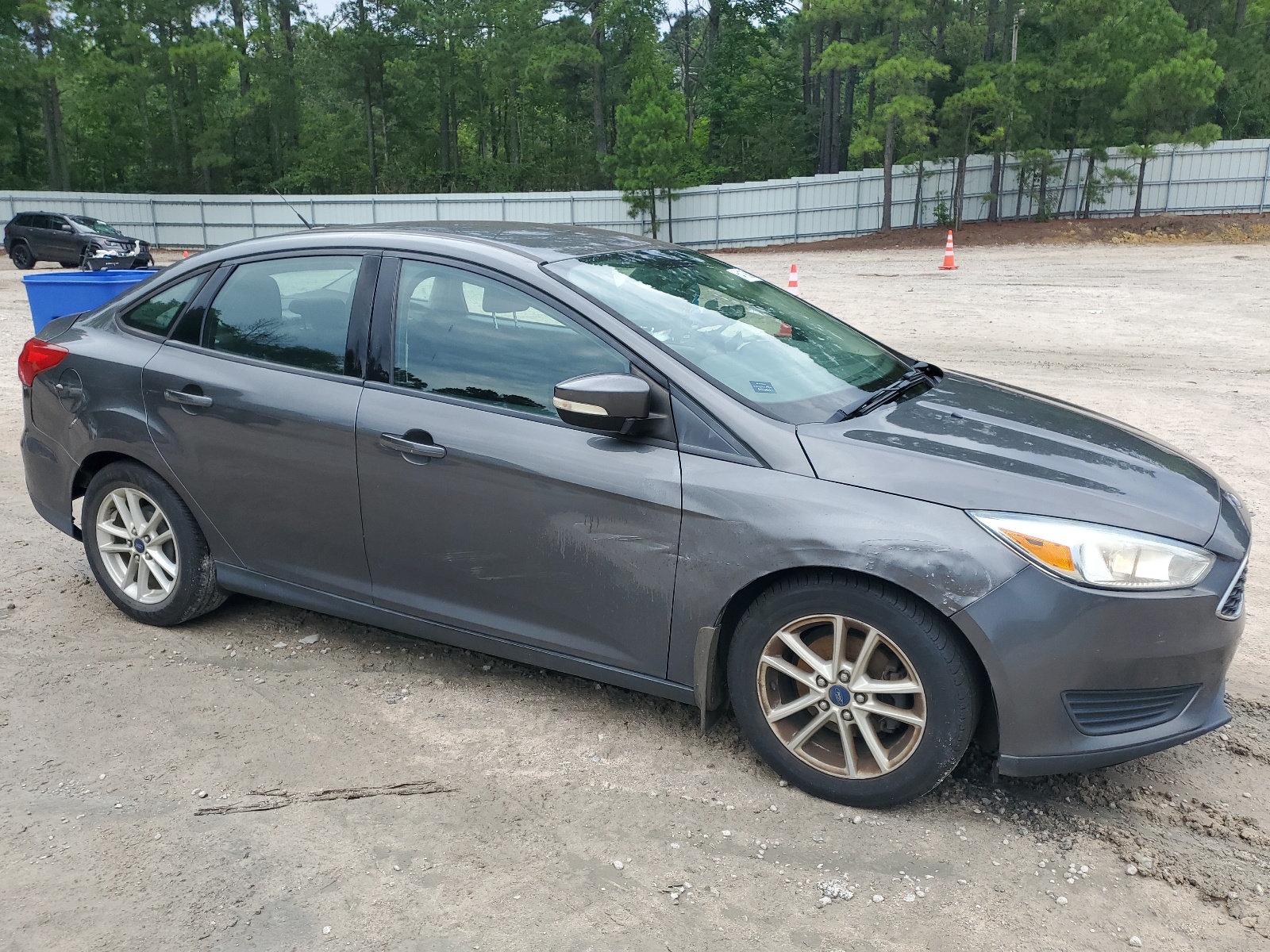 2015 Ford Focus Se vin: 1FADP3F27FL296039