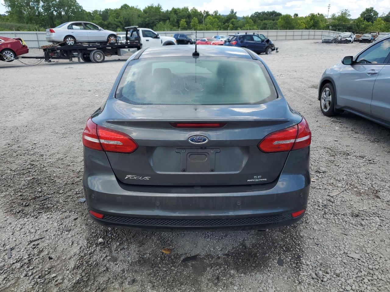 1FADP3F26GL299032 2016 Ford Focus Se