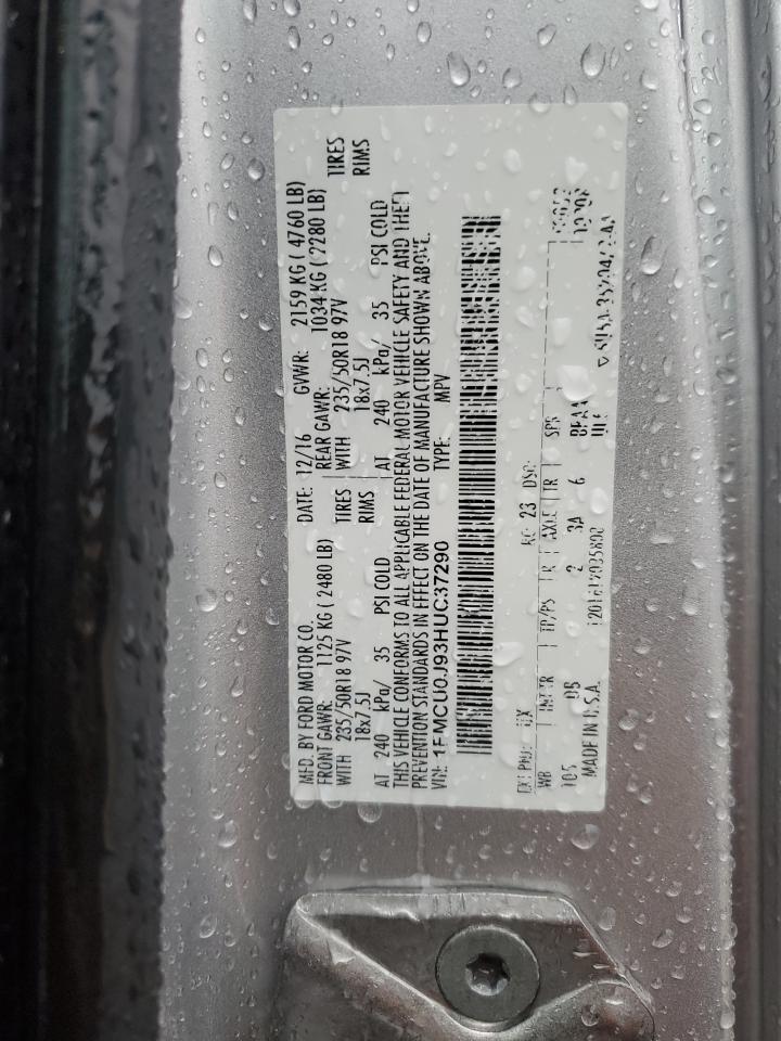 1FMCU0J93HUC37290 2017 Ford Escape Titanium