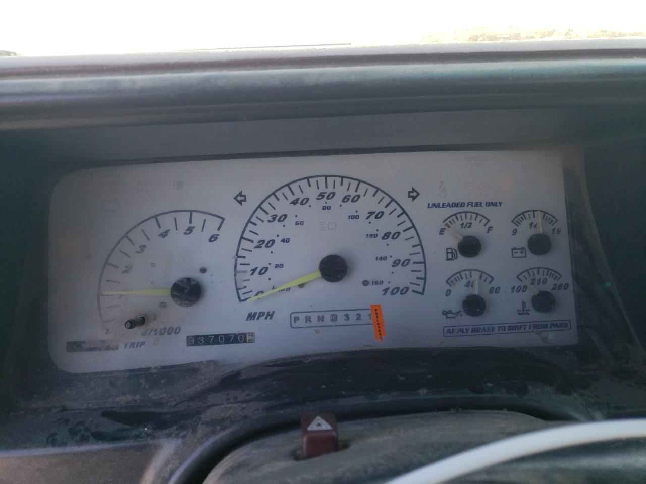 1998 Chevrolet Gmt-400 C2500 VIN: 1GCGC24R7WZ177823 Lot: 65153234