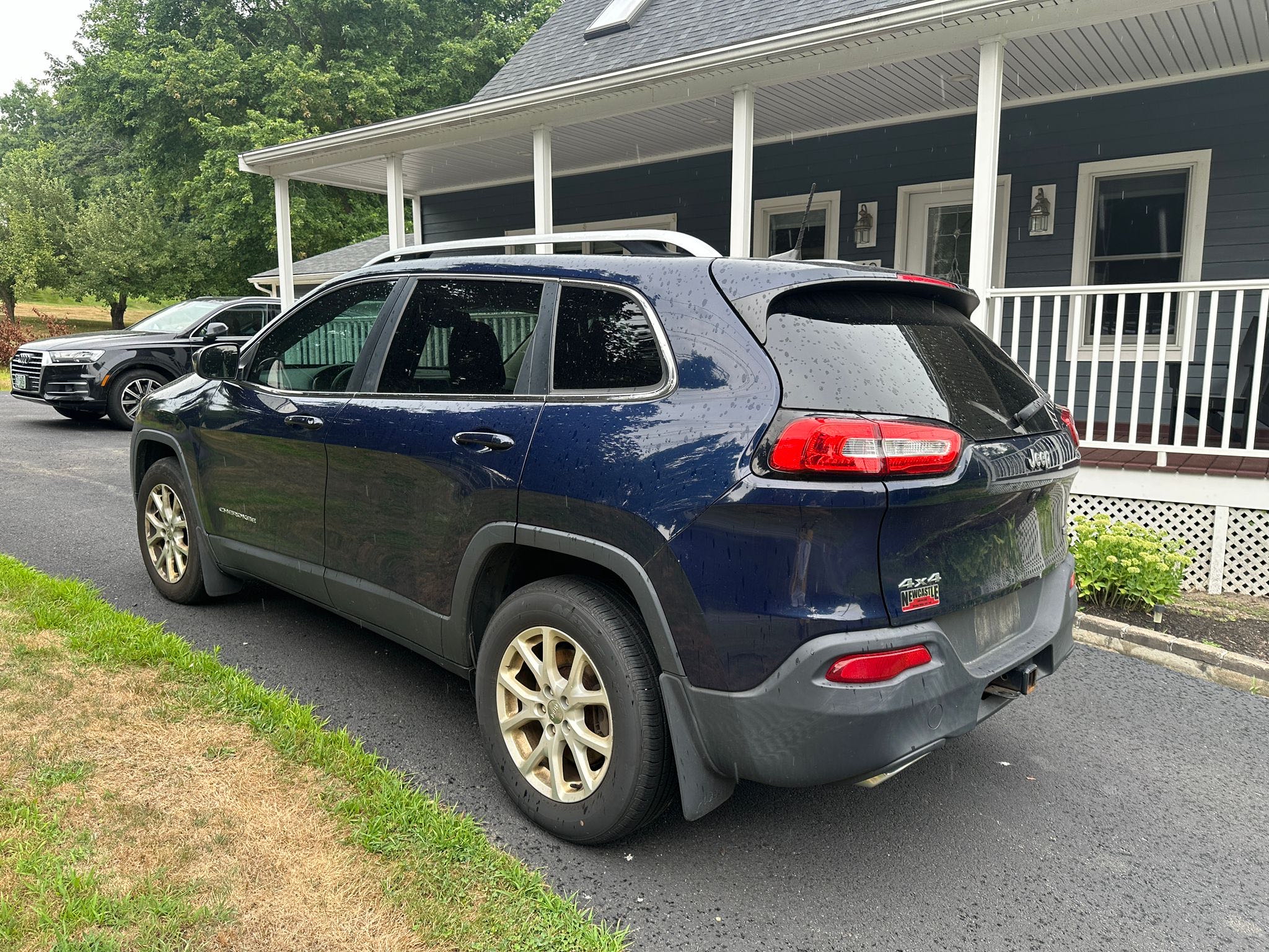 2016 Jeep Cherokee Latitude vin: 1C4PJMCS0GW228586