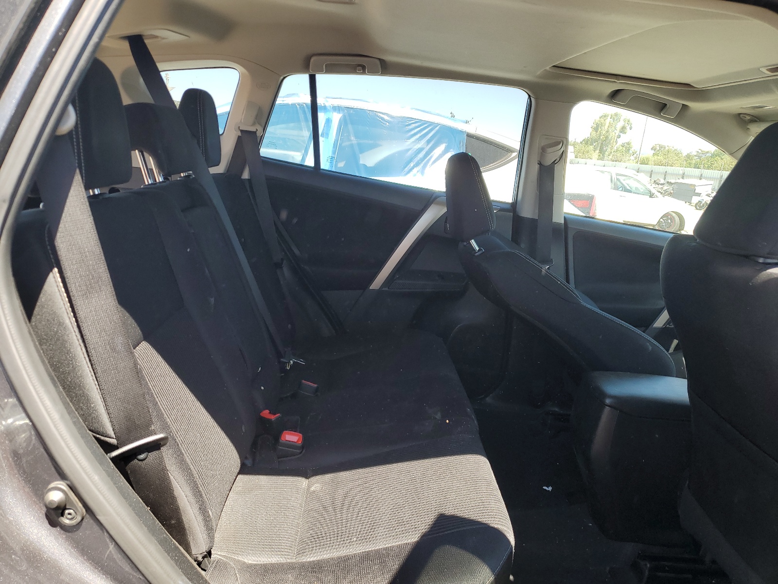 2T3WFREV4FW229626 2015 Toyota Rav4 Xle