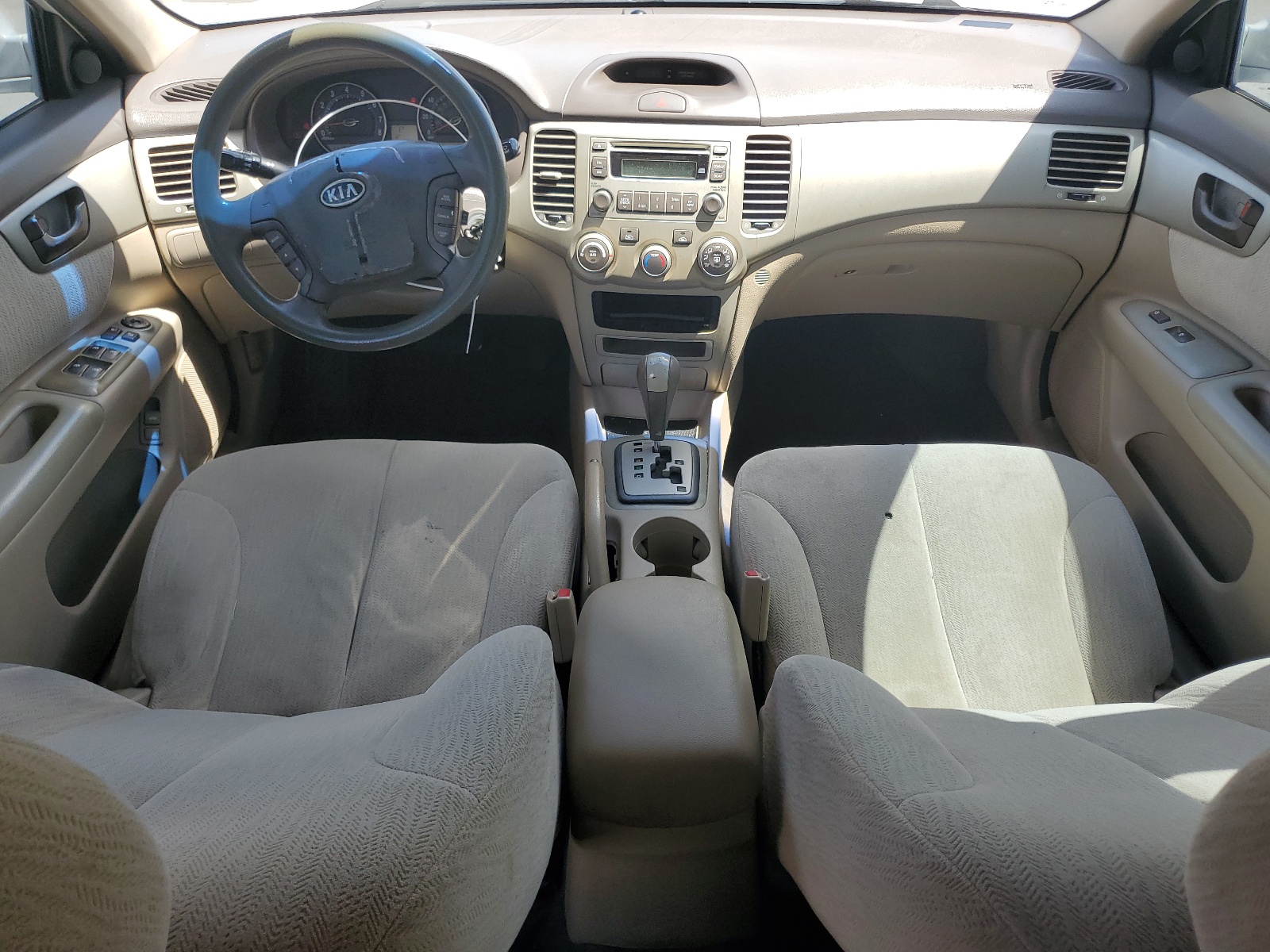 KNAGE123385256142 2008 Kia Optima Lx