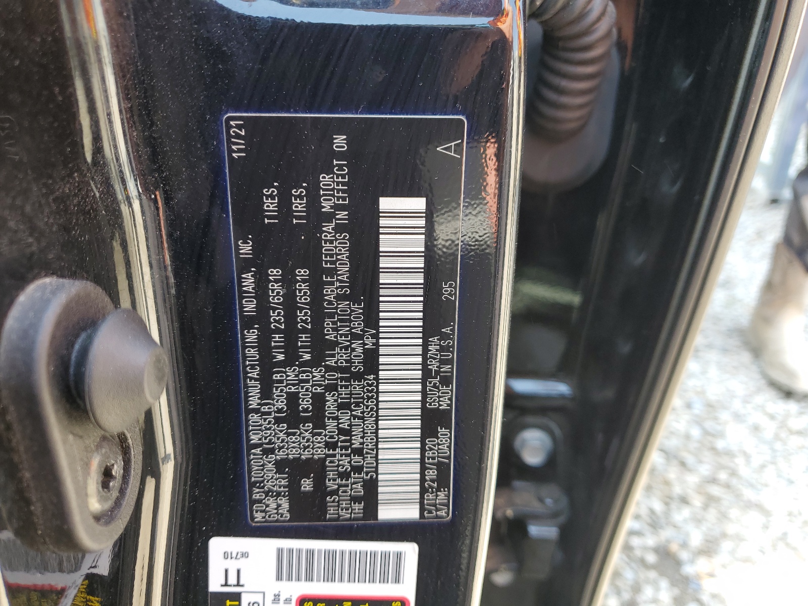 5TDHZRBH8NS563334 2022 Toyota Highlander Xle