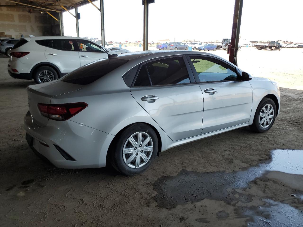 2023 Kia Rio - Image 3