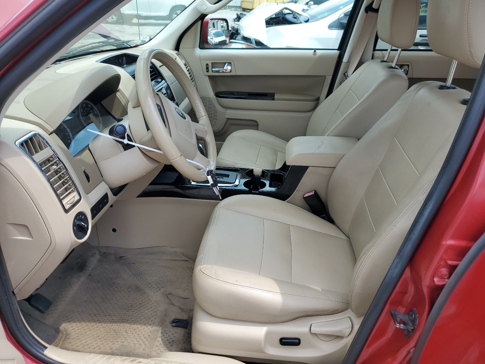 1FMCU0EG5AKC66140 2010 Ford Escape Limited