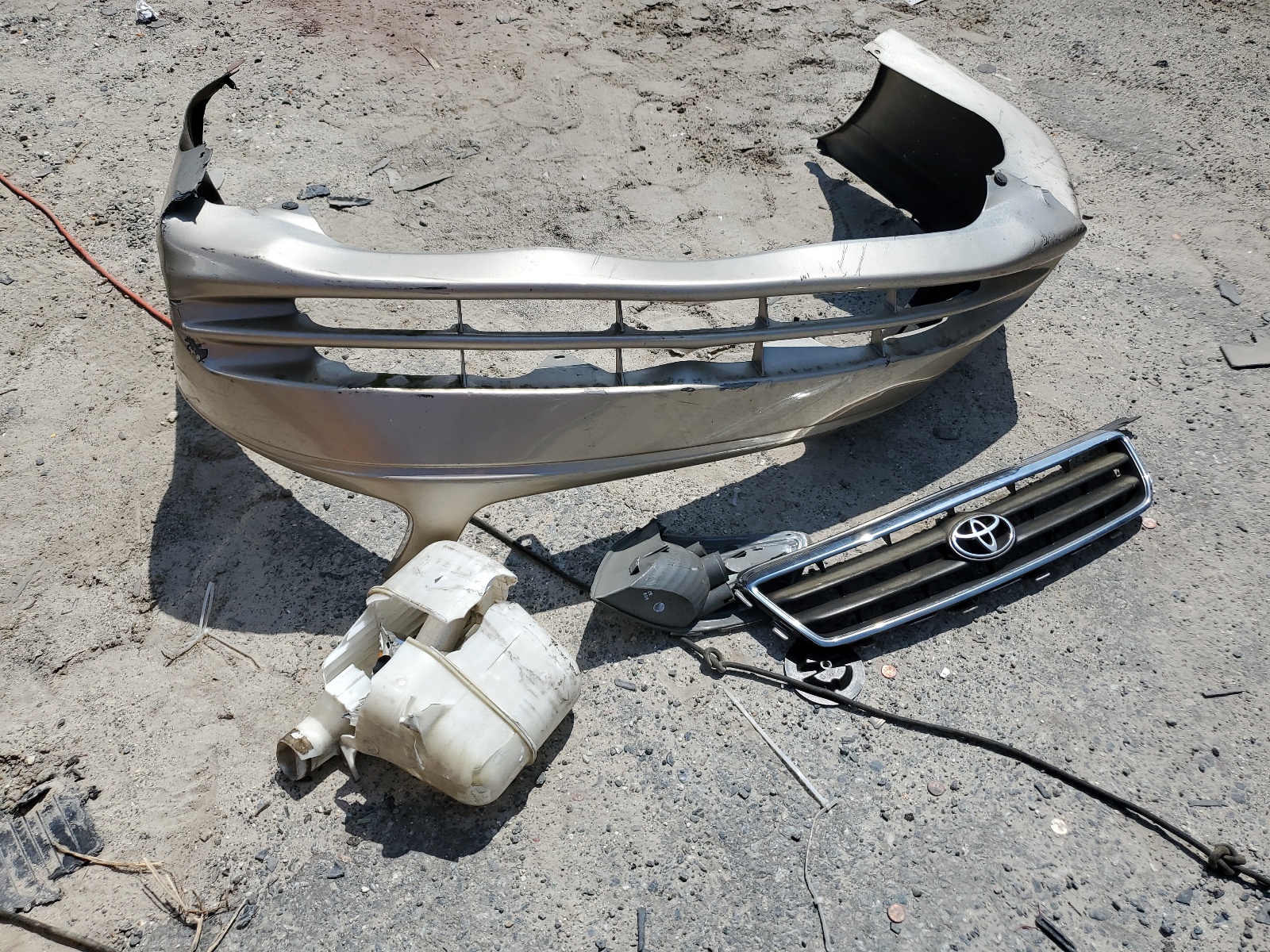 4T1BG22K8YU651780 2000 Toyota Camry Ce