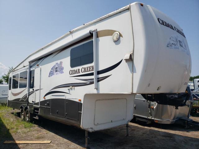 2011 Camp 5Th Wheel for Sale in Portland, MI - Top/Roof