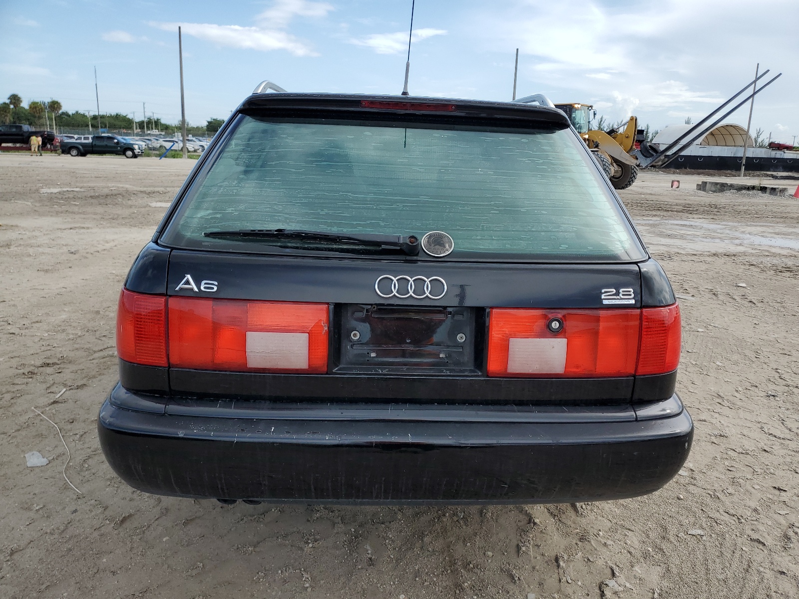 WAUJC84A5WN001022 1998 Audi A6 Quattro Wagon