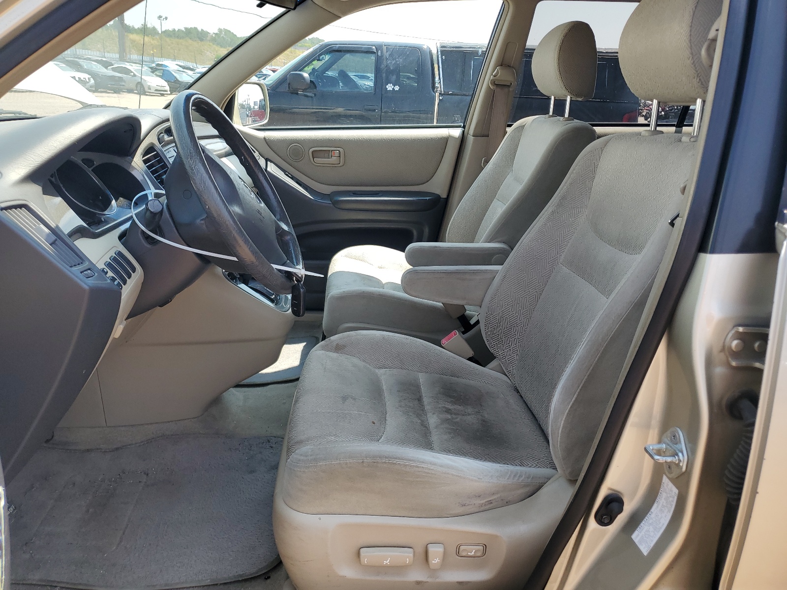 JTEHF21A910012617 2001 Toyota Highlander