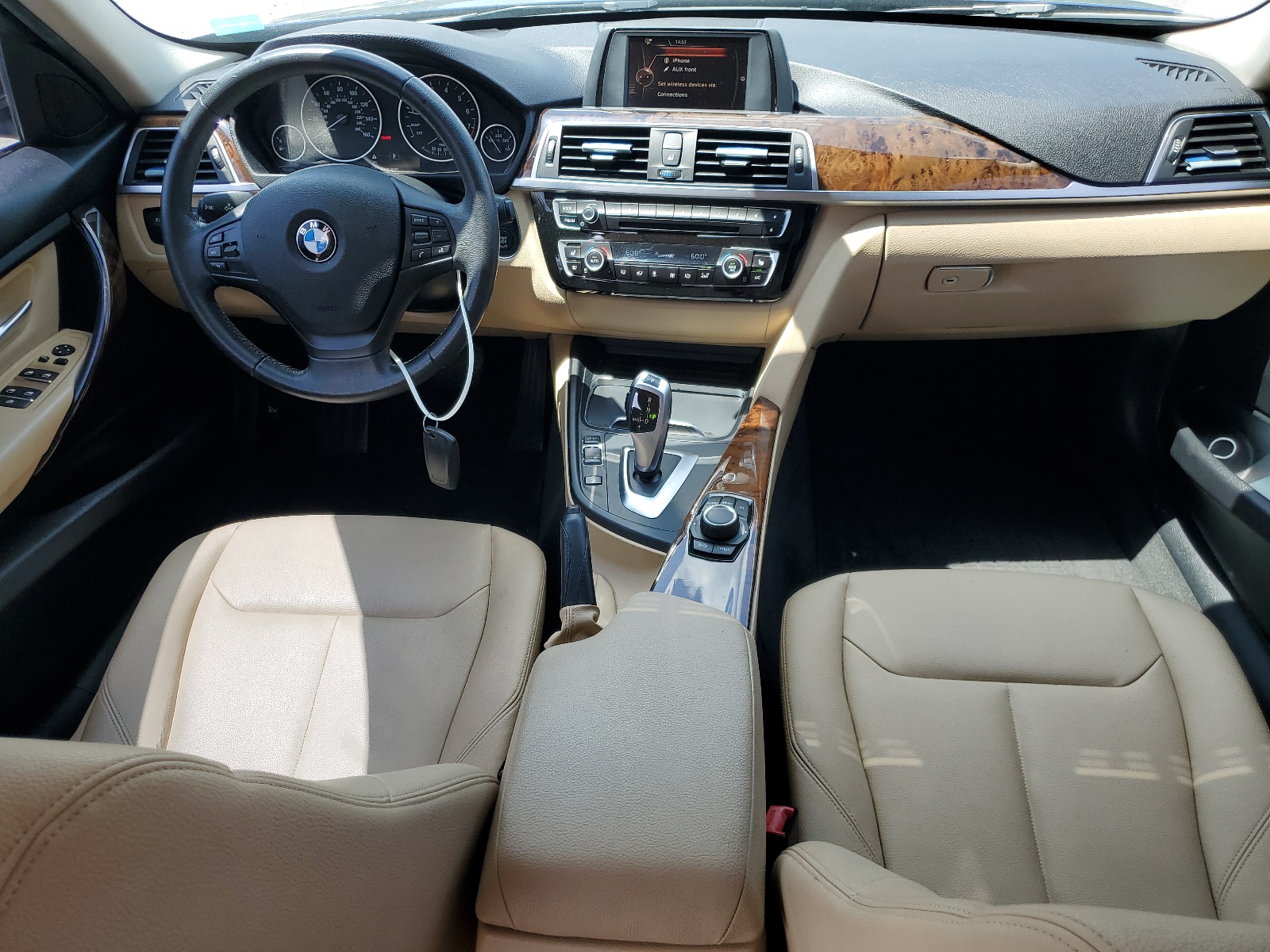 WBA8A9C54HK620052 2017 BMW 320 I