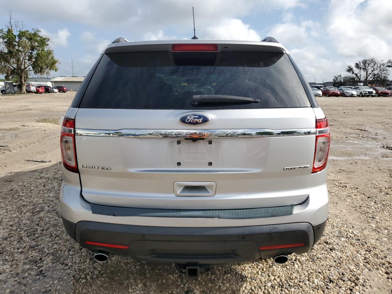 2015 Ford Explorer Limited VIN: 1FM5K7F81FGB81739 Lot: 64255514