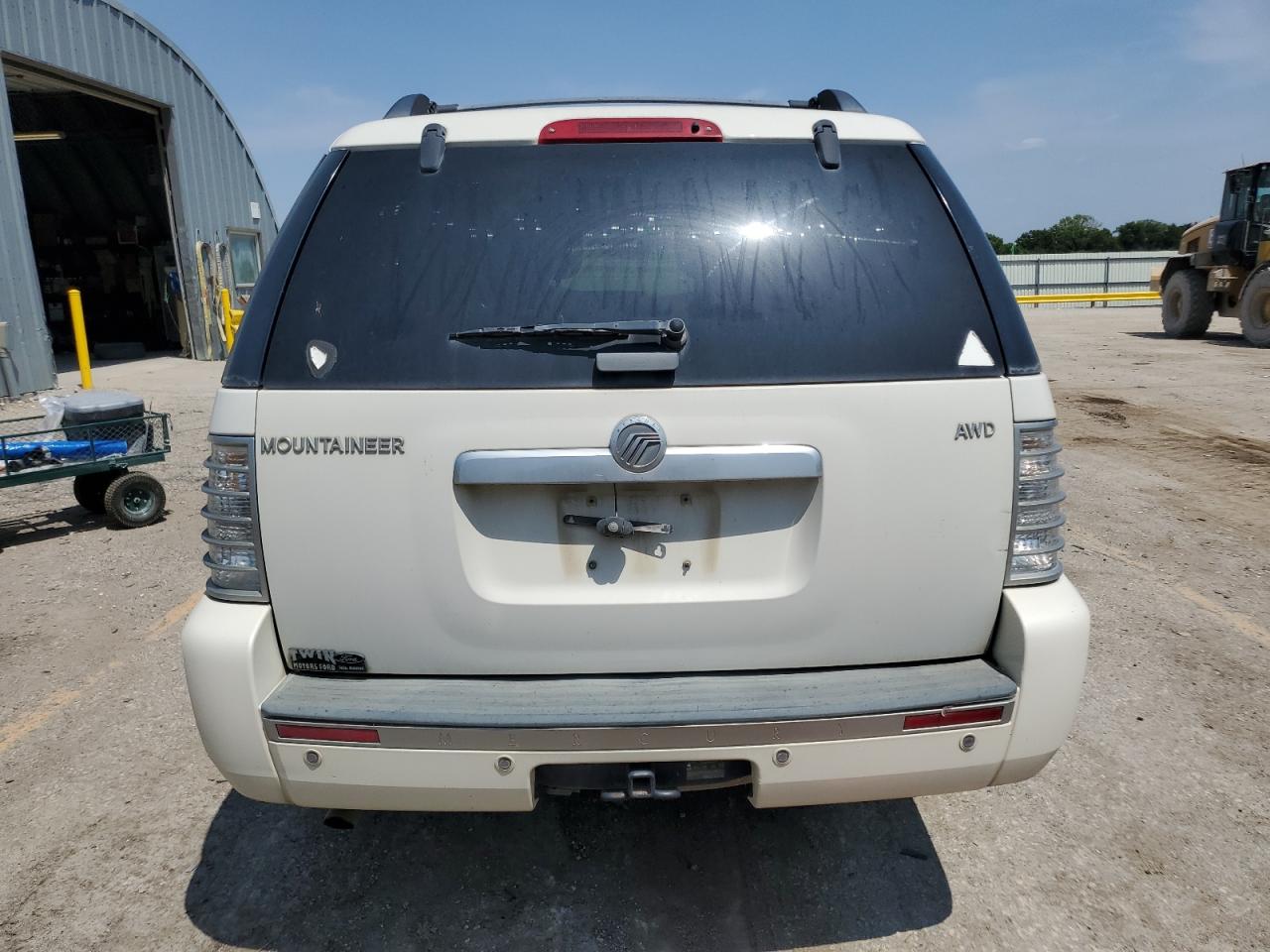 2010 Mercury Mountaineer Luxury VIN: 4M2EN4HE3AUJ04999 Lot: 64054304