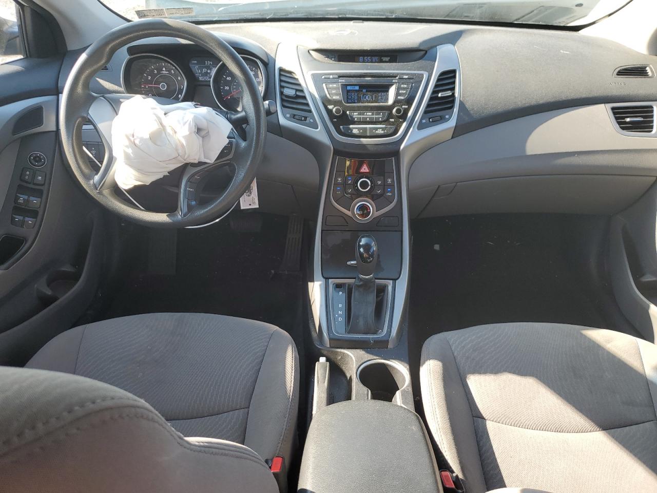 2016 Hyundai Elantra Se VIN: 5NPDH4AE3GH677486 Lot: 62637454